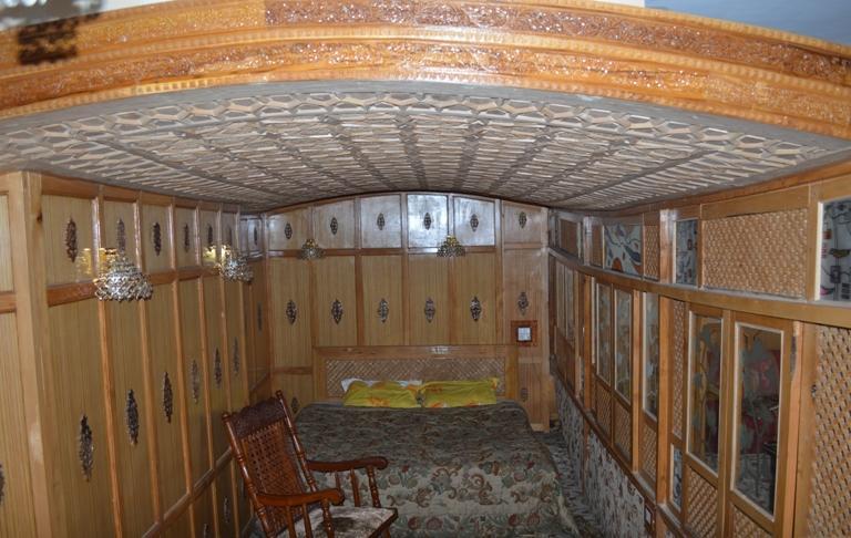 Shah Abbas Hotel At Dal Lake Srīnagar 외부 사진